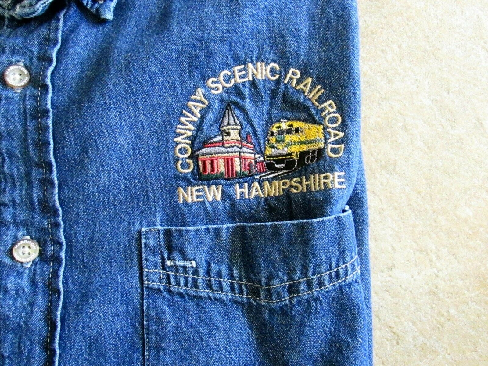 Conway Scenic Railroad ,n.h. Cog Denim Shirt Size L Short Sleeve 100% Cotton